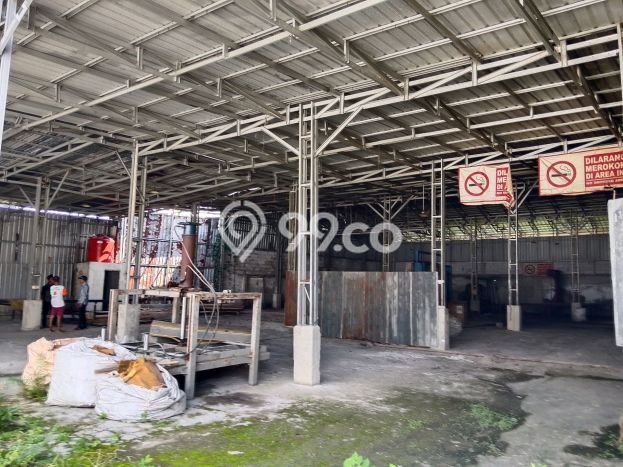 Lokasi Strategis! Dijual Gudang Bisnis di Sepatan Timur, Tangerang Kondisi Bagus Lokasi Strategis! Dijual Gudang Bisnis di Sepatan Timur, Tangerang Kondisi Bagus