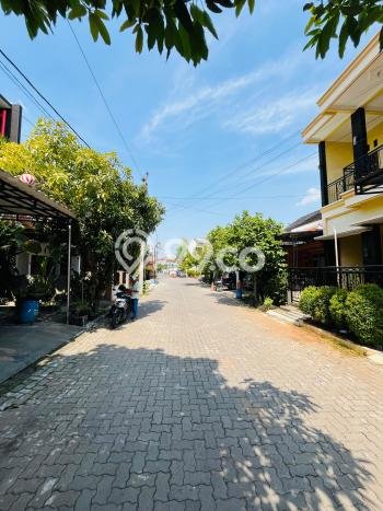 Rumah Modern Cantik 3 KT Bisa Langsung Pindah di Tembalang Rumah Modern Cantik 3 KT Bisa Langsung Pindah di Tembalang