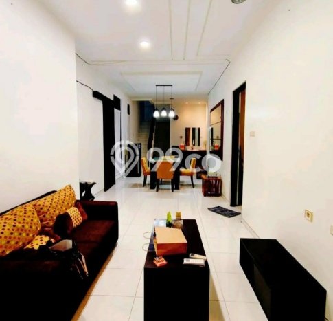 Rumah Elit LB 200m2 Siap Huni Desain Elegan di Pleburan, Semarang Rumah Elit LB 200m2 Siap Huni Desain Elegan di Pleburan, Semarang