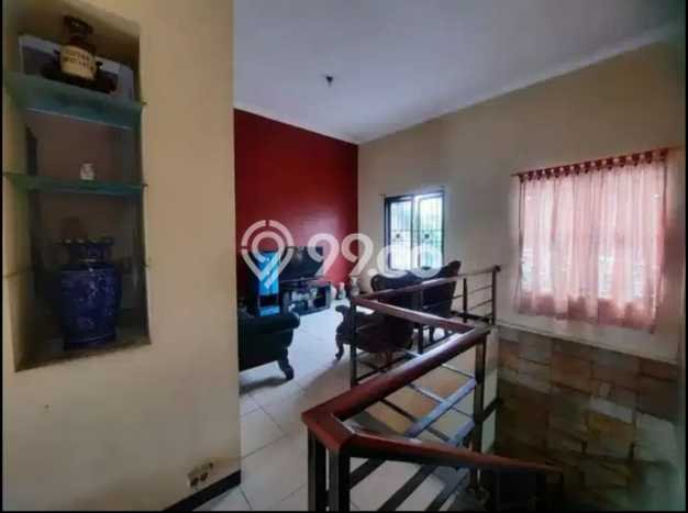 Siap Huni Hunian Elit 5 Kamar di Gajah Mungkur Dekat ke Mana Saja Siap Huni Hunian Elit 5 Kamar di Gajah Mungkur Dekat ke Mana Saja