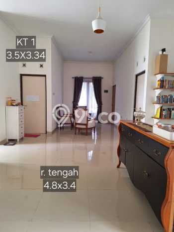 Rumah Strategis Modern Lb 170m2 di Banyumanik, Semarang Rumah Strategis Modern Lb 170m2 di Banyumanik, Semarang