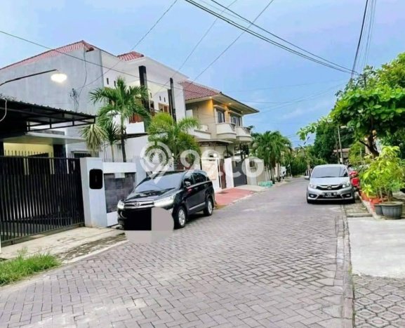 Rumah Elit LB 200m2 Siap Huni Desain Elegan di Pleburan, Semarang Rumah Elit LB 200m2 Siap Huni Desain Elegan di Pleburan, Semarang