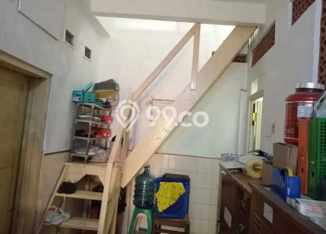 Rumah Modern 6 KT di Pleburan Semarang Rumah Modern 6 KT di Pleburan Semarang