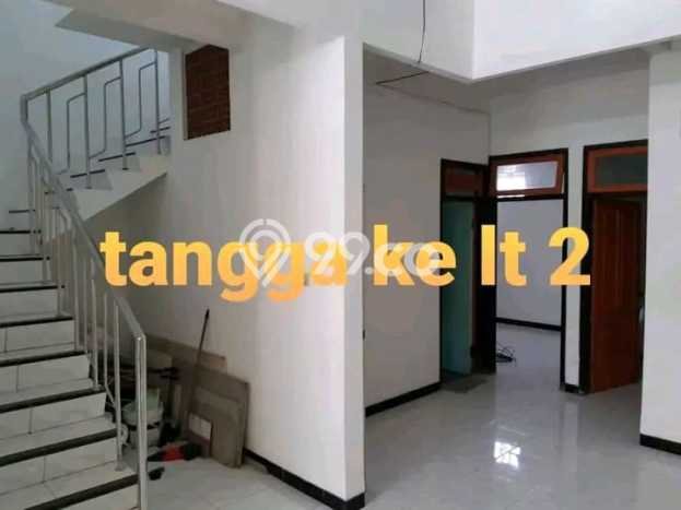 Rumah Modern Cantik 4 Kamar Siap Huni di Semarang Timur Rumah Modern Cantik 4 Kamar Siap Huni di Semarang Timur