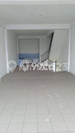 Disewakan Ruko di Kawasan Ramai Kranji Luas 130m2 Disewakan Ruko di Kawasan Ramai Kranji Luas 130m2