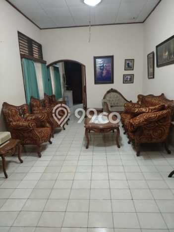 Jual Rumah Luas Elegan Dengan View Eksklusif di Bambu Apus, Jakarta Timur Jual Rumah Luas Elegan Dengan View Eksklusif di Bambu Apus, Jakarta Timur