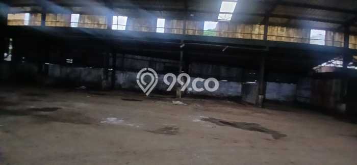 Gudang Disewa di Bekasi Selatan, Bekasi, LT 2710m2 / LB 975m2 Gudang Disewa di Bekasi Selatan, Bekasi, LT 2710m2 / LB 975m2