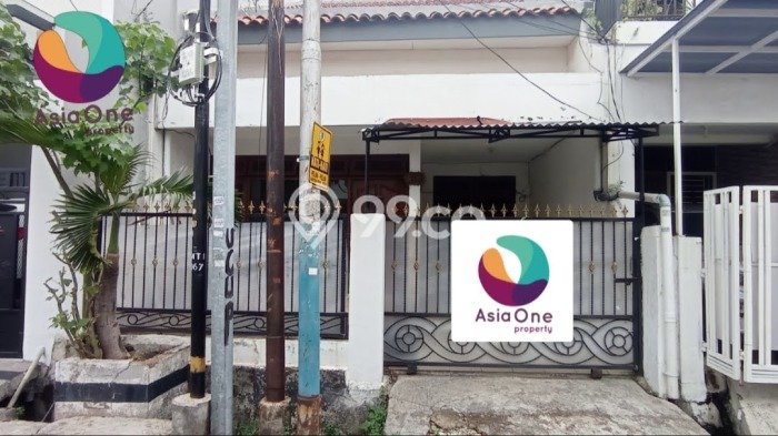 Disewakan! Rumah 5 Kamar Tidur &
3 Kamar Mandi di Pulo Asem, Jakarta Timur Disewakan! Rumah 5 Kamar Tidur &
3 Kamar Mandi di Pulo Asem, Jakarta Timur