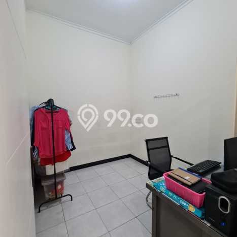 Rumah Minimalis 2 Kamar LT 84m2 di Taman Kopo Indah Rumah Minimalis 2 Kamar LT 84m2 di Taman Kopo Indah