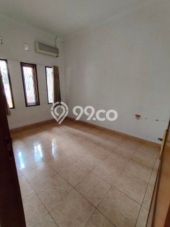 Rumah Modern 3 KT di Taman Kopo Indah Bandung Semi Furnished Rumah Modern 3 KT di Taman Kopo Indah Bandung Semi Furnished