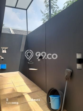 Hunian Mewah LB 190m2 Siap Huni Desain Elegan di Suvarna Sutera, Tangerang Hunian Mewah LB 190m2 Siap Huni Desain Elegan di Suvarna Sutera, Tangerang
