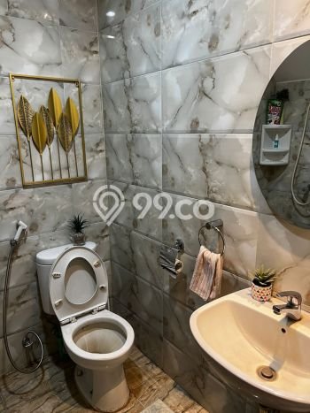 PRIME LOCATION! Rumah Strategis di Modernland, LT 135m² Bangunan 200m² PRIME LOCATION! Rumah Strategis di Modernland, LT 135m² Bangunan 200m²