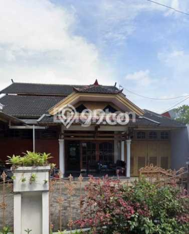 Dijual Rumah Premium dengan Fasilitas Sekitar Komplit di Banyumanik, Semarang Dijual Rumah Premium dengan Fasilitas Sekitar Komplit di Banyumanik, Semarang