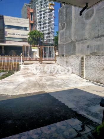 Dijual Hunian Mewah dengan Fasilitas Sekitar Lengkap di Semarang Tengah, Semarang Dijual Hunian Mewah dengan Fasilitas Sekitar Lengkap di Semarang Tengah, Semarang