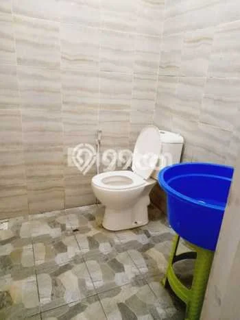 Lokasi strategis! Rumah siap pakai disewakan di Semarang Barat LB 90m2 Lokasi strategis! Rumah siap pakai disewakan di Semarang Barat LB 90m2