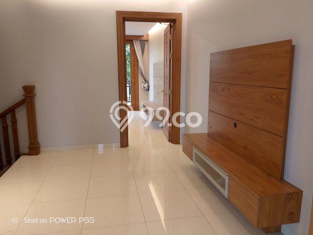 Disewakan Rumah Harga Terjangkau di Lebak Bulus Jakarta Selatan dengan 3 Kamar Tidur Disewakan Rumah Harga Terjangkau di Lebak Bulus Jakarta Selatan dengan 3 Kamar Tidur