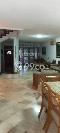Siap Huni Rumah Mewah 5 Kamar di Cilandak Dekat ke Mana Saja Siap Huni Rumah Mewah 5 Kamar di Cilandak Dekat ke Mana Saja