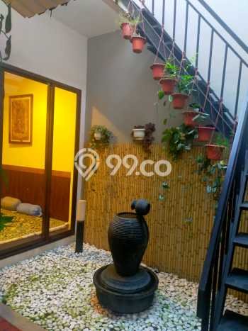 Disewakan! Rumah 3 Kamar Tidur &
2 Kamar Mandi di BSD Eminent, Tangerang Disewakan! Rumah 3 Kamar Tidur &
2 Kamar Mandi di BSD Eminent, Tangerang