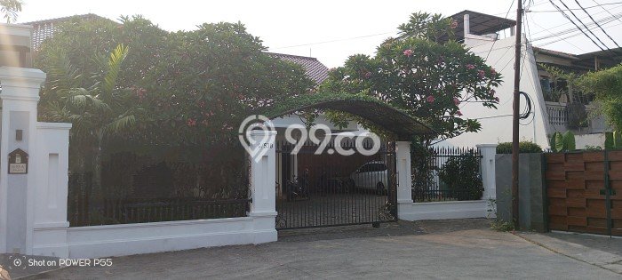 HARGA SPESIAL! Rumah di Cilandak, Dekat Pusat Kota, 3 KM, Luas 1025m² LB 750m² HARGA SPESIAL! Rumah di Cilandak, Dekat Pusat Kota, 3 KM, Luas 1025m² LB 750m²