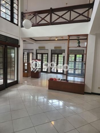 Hunian Super Elit dengan Akses Paling Strategis di Lebak Bulus, Jakarta Selatan Hunian Super Elit dengan Akses Paling Strategis di Lebak Bulus, Jakarta Selatan