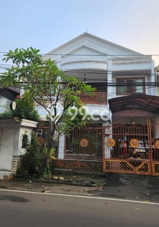 Rumah Elit LB 420m2 Siap Huni Desain Elegan di Bintaro, Tangerang Selatan Rumah Elit LB 420m2 Siap Huni Desain Elegan di Bintaro, Tangerang Selatan