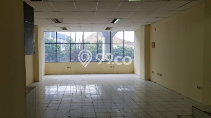 Ruko Usaha Dijual di Kebayoran Baru Jakarta Selatan LT 121m2 & LB 198m2 Ruko Usaha Dijual di Kebayoran Baru Jakarta Selatan LT 121m2 & LB 198m2