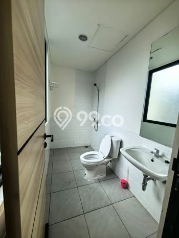 Rumah Luas Asri 3 KT Siap Huni di Lippo Karawaci Tangerang Rumah Luas Asri 3 KT Siap Huni di Lippo Karawaci Tangerang