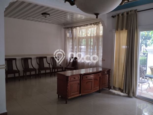 Lokasi terbaik! Rumah siap huni dikontrakkan di Jagakarsa LB 400m2 Lokasi terbaik! Rumah siap huni dikontrakkan di Jagakarsa LB 400m2