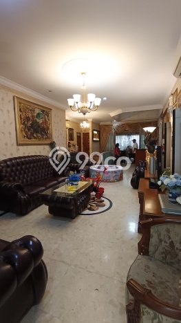 Rumah Elit LB 420m2 Siap Huni Desain Elegan di Bintaro, Tangerang Selatan Rumah Elit LB 420m2 Siap Huni Desain Elegan di Bintaro, Tangerang Selatan