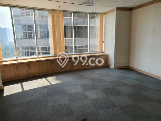 Disewakan Kantor di Kawasan Ramai Sudirman Luas 218m2 Disewakan Kantor di Kawasan Ramai Sudirman Luas 218m2