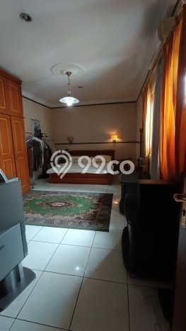 Rumah Elit LB 420m2 Siap Huni Desain Elegan di Bintaro, Tangerang Selatan Rumah Elit LB 420m2 Siap Huni Desain Elegan di Bintaro, Tangerang Selatan