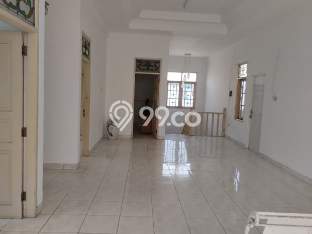 Lokasi terbaik! Rumah siap huni dikontrakkan di Jagakarsa LB 400m2 Lokasi terbaik! Rumah siap huni dikontrakkan di Jagakarsa LB 400m2