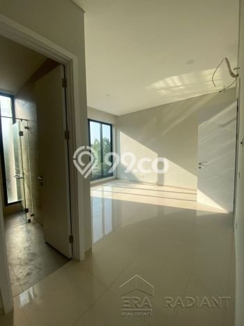 Ready to Use! Luxury House LT 149m2 Desain Elegan di Bintaro Ready to Use! Luxury House LT 149m2 Desain Elegan di Bintaro