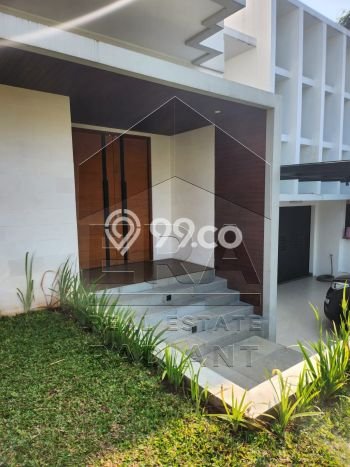 Hunian Mewah LB 264m2 Siap Huni Desain Elegan di Bintaro, Tangerang Selatan Hunian Mewah LB 264m2 Siap Huni Desain Elegan di Bintaro, Tangerang Selatan