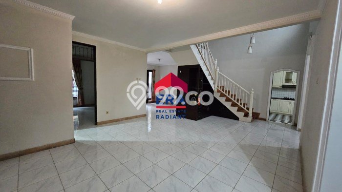 Best Deal Hunian Premium Ideal dan Luas di Ciputat, Tangerang Selatan Best Deal Hunian Premium Ideal dan Luas di Ciputat, Tangerang Selatan