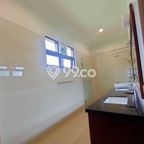 Rumah Elit LB 500m2 Siap Pakai Desain Elegan di Lebak Bulus, Jakarta Selatan Rumah Elit LB 500m2 Siap Pakai Desain Elegan di Lebak Bulus, Jakarta Selatan