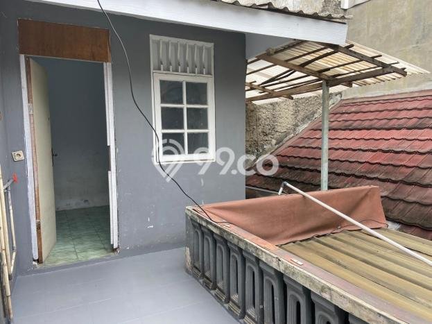 Ready to Use! Premium House LT 180m2 Desain Elegan di Kebagusan Ready to Use! Premium House LT 180m2 Desain Elegan di Kebagusan