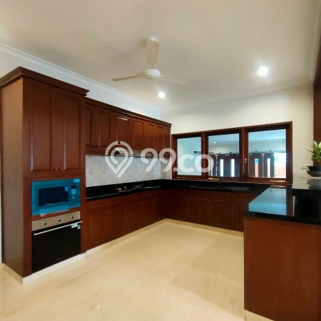 Rumah Elit LB 500m2 Siap Pakai Desain Elegan di Lebak Bulus, Jakarta Selatan Rumah Elit LB 500m2 Siap Pakai Desain Elegan di Lebak Bulus, Jakarta Selatan