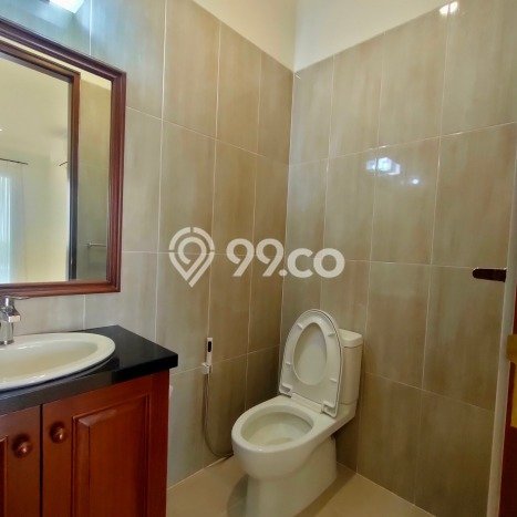 Rumah Elit LB 500m2 Siap Pakai Desain Elegan di Lebak Bulus, Jakarta Selatan Rumah Elit LB 500m2 Siap Pakai Desain Elegan di Lebak Bulus, Jakarta Selatan