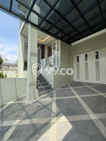 Rumah Luxury Modern Tanpa Renovasi di Candi Golf Semarang Rumah Luxury Modern Tanpa Renovasi di Candi Golf Semarang