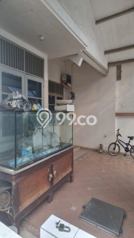 Rumah Luas Asri 3 KT Siap Pakai di Duta Garden Jakarta Barat Rumah Luas Asri 3 KT Siap Pakai di Duta Garden Jakarta Barat