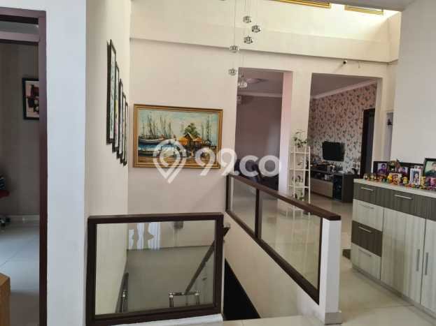 Dijual Rumah Mewah Megah Dengan View Eksklusif di Buah Batu, Bandung Dijual Rumah Mewah Megah Dengan View Eksklusif di Buah Batu, Bandung