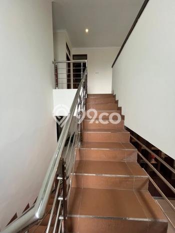 PRIME AREA! Rumah kawasan Setra Duta, 3 KM, Area Premium, Luas 207m² Bangunan 276m² PRIME AREA! Rumah kawasan Setra Duta, 3 KM, Area Premium, Luas 207m² Bangunan 276m²