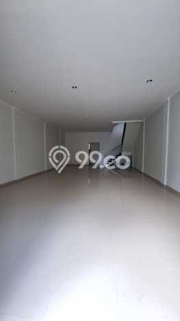 LOKASI PREMIUM! Ruko di Kiaracondong, Luas 290m2m², Mainroad, Kawasan Bisnis LOKASI PREMIUM! Ruko di Kiaracondong, Luas 290m2m², Mainroad, Kawasan Bisnis
