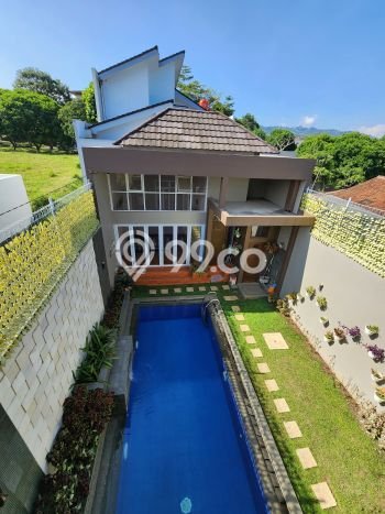 Hot Offer Hunian Mewah Ideal dan Luas di Cidadap, Bandung Hot Offer Hunian Mewah Ideal dan Luas di Cidadap, Bandung