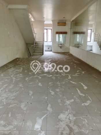 LOKASI BISNIS! Ruko For Rent di Antapani, Luas 180m², Jalan Strategis LOKASI BISNIS! Ruko For Rent di Antapani, Luas 180m², Jalan Strategis