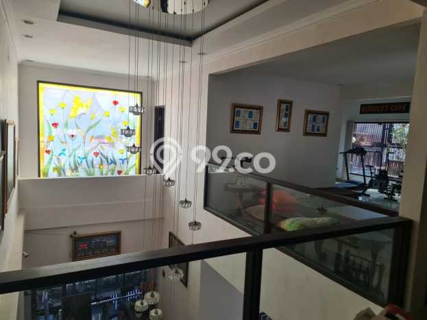 Dijual Rumah Mewah Megah Dengan View Eksklusif di Buah Batu, Bandung Dijual Rumah Mewah Megah Dengan View Eksklusif di Buah Batu, Bandung