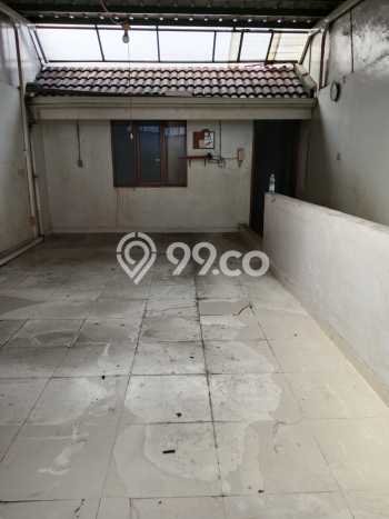 LOKASI BISNIS! Ruko For Rent di Antapani, Luas 180m², Jalan Strategis LOKASI BISNIS! Ruko For Rent di Antapani, Luas 180m², Jalan Strategis