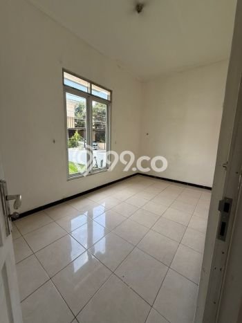 Rumah Asri area Cimahi Utara, 4 KM, Area Tenang, Luas 211m² Bangunan 120m² Rumah Asri area Cimahi Utara, 4 KM, Area Tenang, Luas 211m² Bangunan 120m²