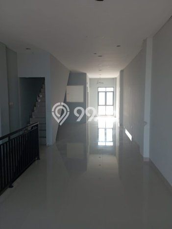 Ruko disewakan lokasi strategis Tebet Jakarta Selatan 180m2 Ruko disewakan lokasi strategis Tebet Jakarta Selatan 180m2